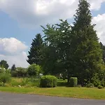 アパート Am Wasserturm Mit Kleinem Bauernhof