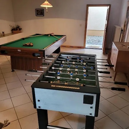 Am Wasserturm Mit Kleinem Bauernhof דירה Baruth