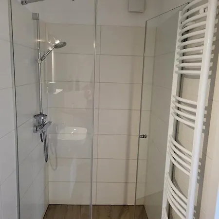 Am Wasserturm Mit Kleinem Bauernhof דירה