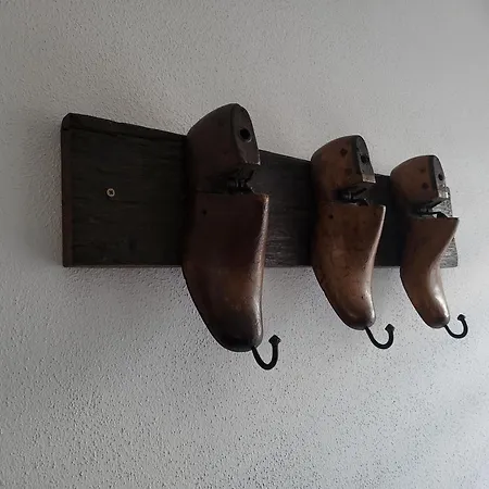 Am Wasserturm Mit Kleinem Bauernhof *