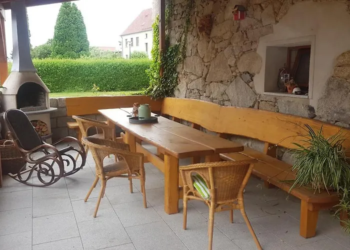 Apartament Am Wasserturm Mit Kleinem Bauernhof