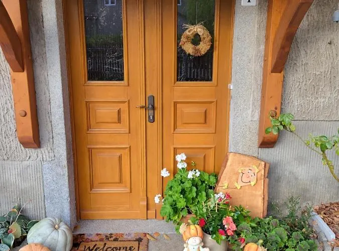 Apartament Am Wasserturm Mit Kleinem Bauernhof Baruth